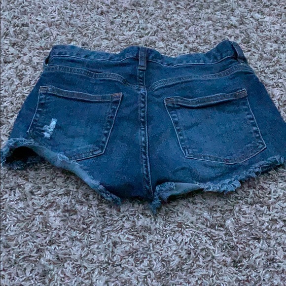 Female H&M shorts for kids (like for offer) - Picture 2 of 3